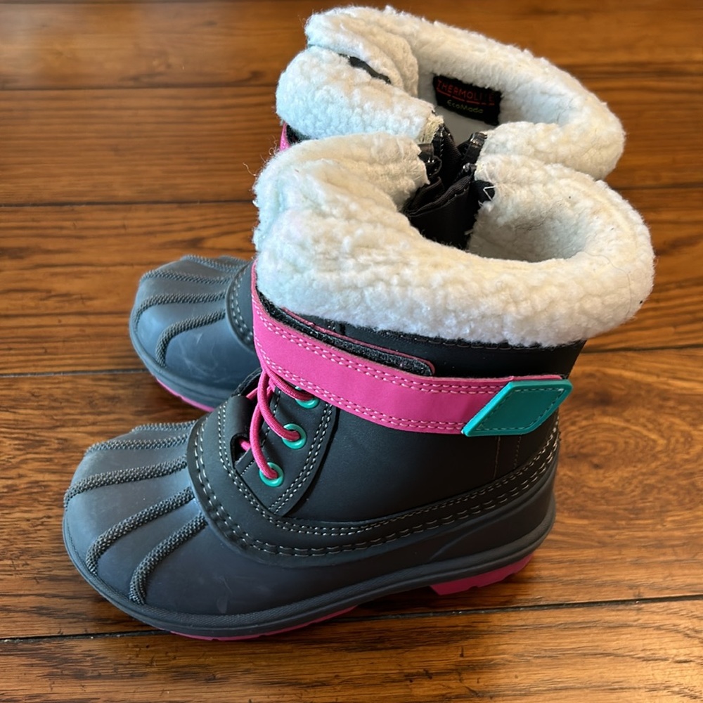 Snow Boots 💕❄️☃️ - Picture 5 of 6